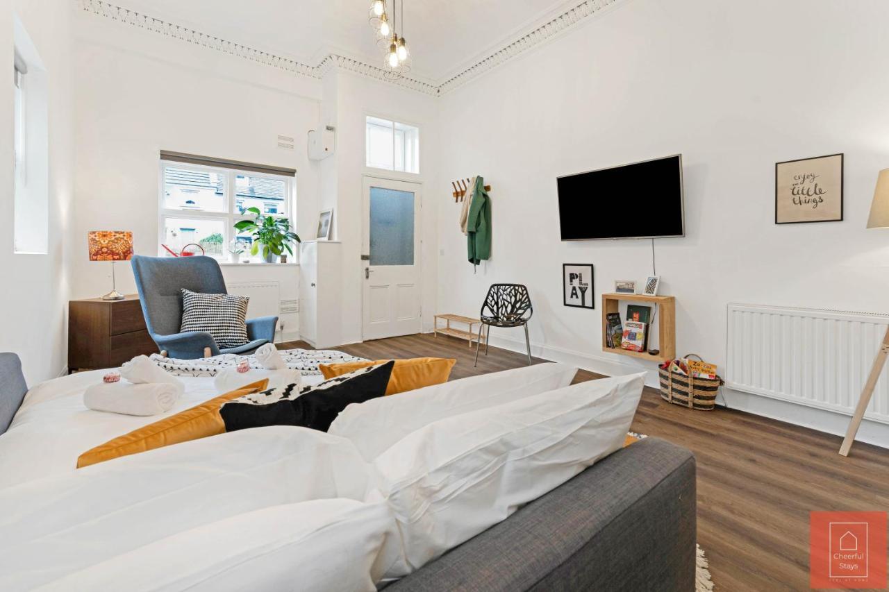 Cheerful Stays: Spacious Flat In Vibrant Leith Edimburgo Exterior foto